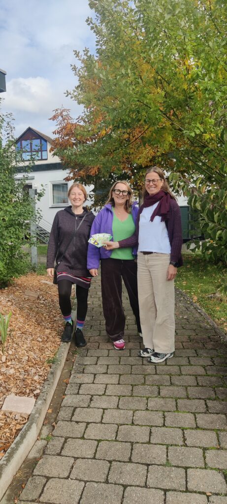 Das aktuelle Bild hat keinen Alternativtext. Der Dateiname ist: 4-Spendenuebergabe-scaled.jpg